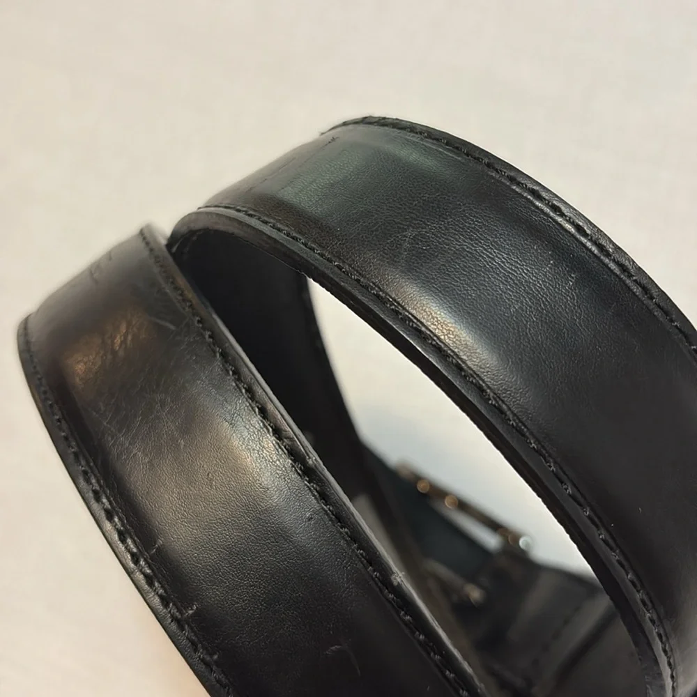 Levi’s Black Leather Mens Belt Excellent Used Condition! Size S 30-32